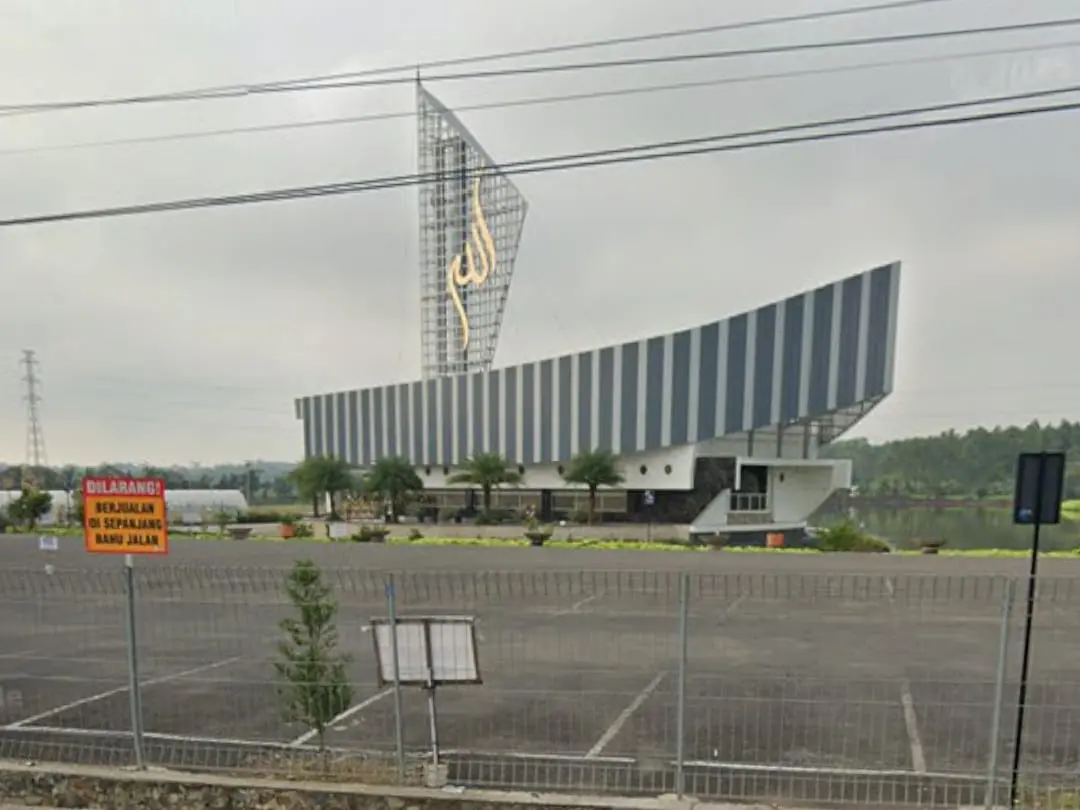 Gereja Allah Baik: Tempat Beribadah yang Menyatu dengan Kehidupan Warga Cilacap